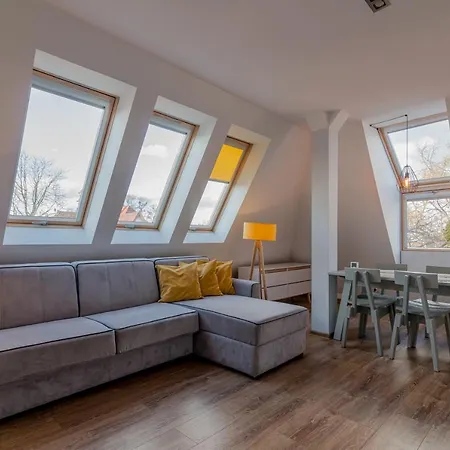 Sloneczne Poddasze Przy Molo I Plazy Apartman
