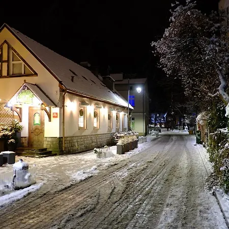Appartement Sloneczne Poddasze Przy Molo I Plazy