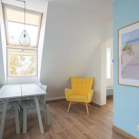 Sloneczne Poddasze Przy Molo I Plazy Appartement